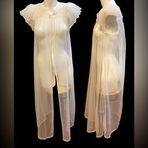 Vintage 70s Gilead Sheer White Nylon Cap Sleeve Robe Negligée Sz S/M